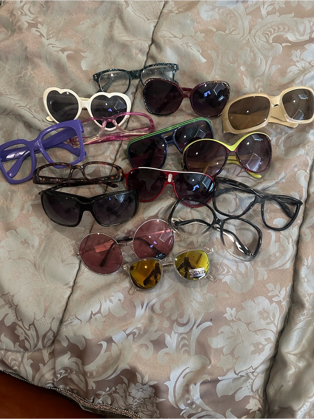 Assorted Women's Sunglasses - Multicolor Fashion Eyewear